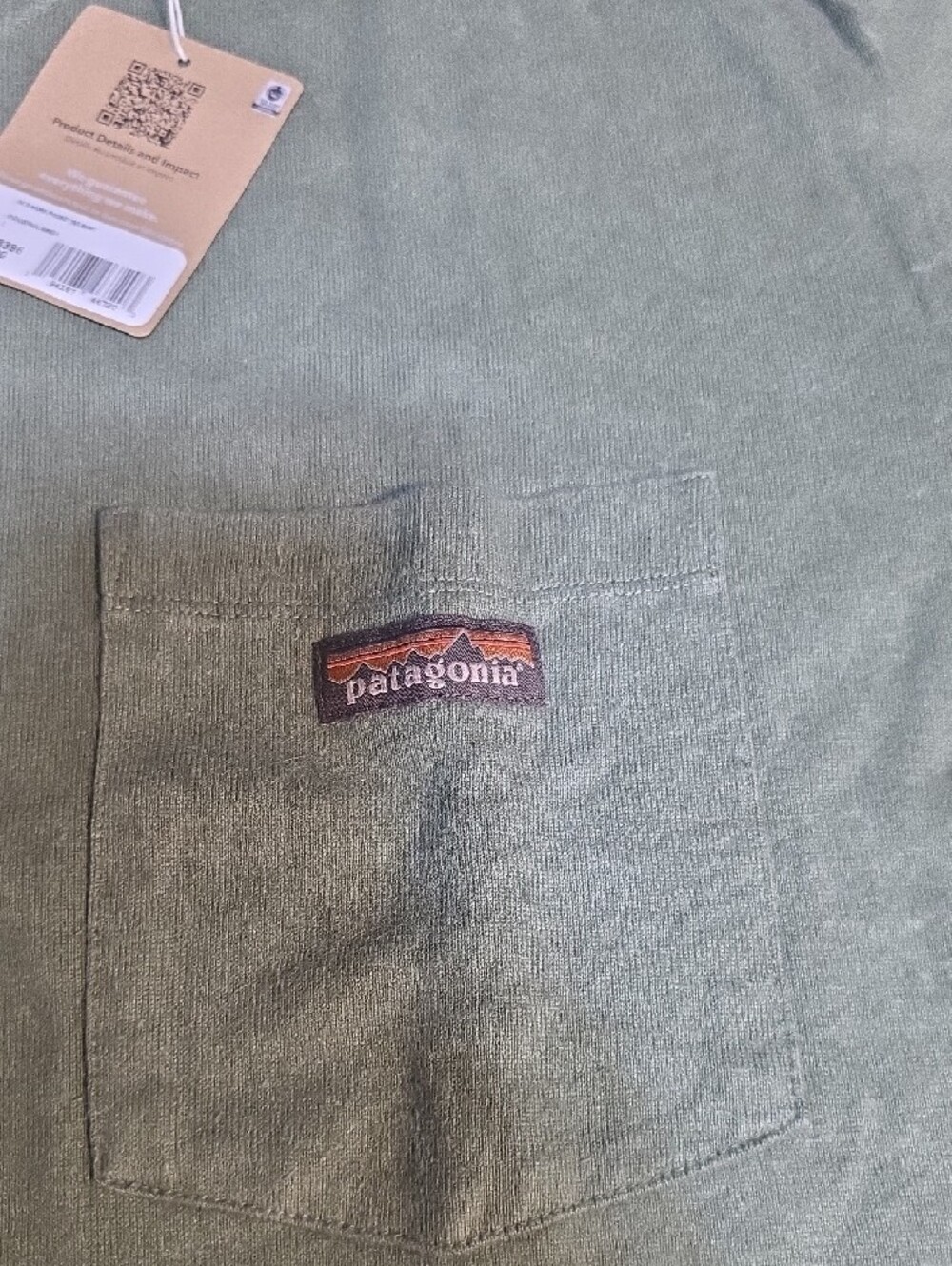 Patagonia Men's Short-Sleeve Pocket Tee in Olive - Picture 5 of 6